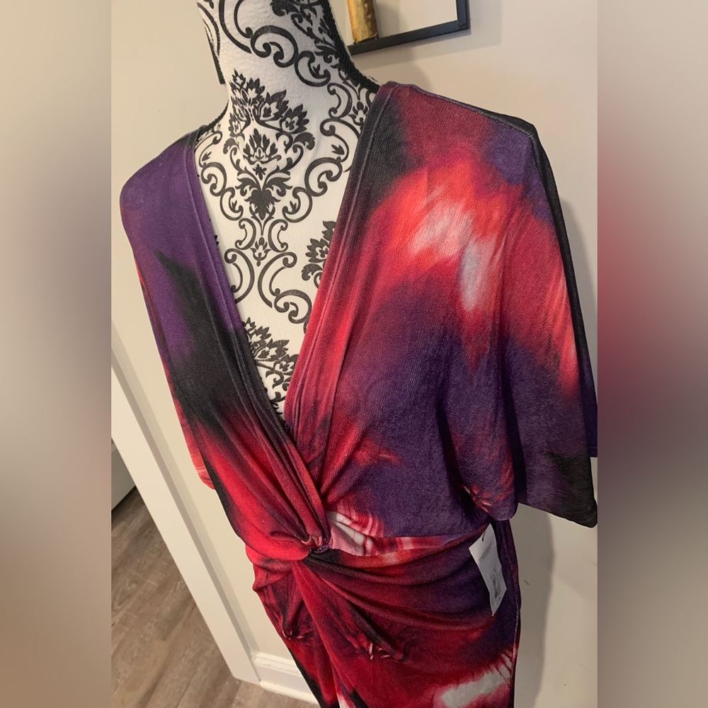 Bold Elements Front Twist Floral Dress - Picture 3 of 7